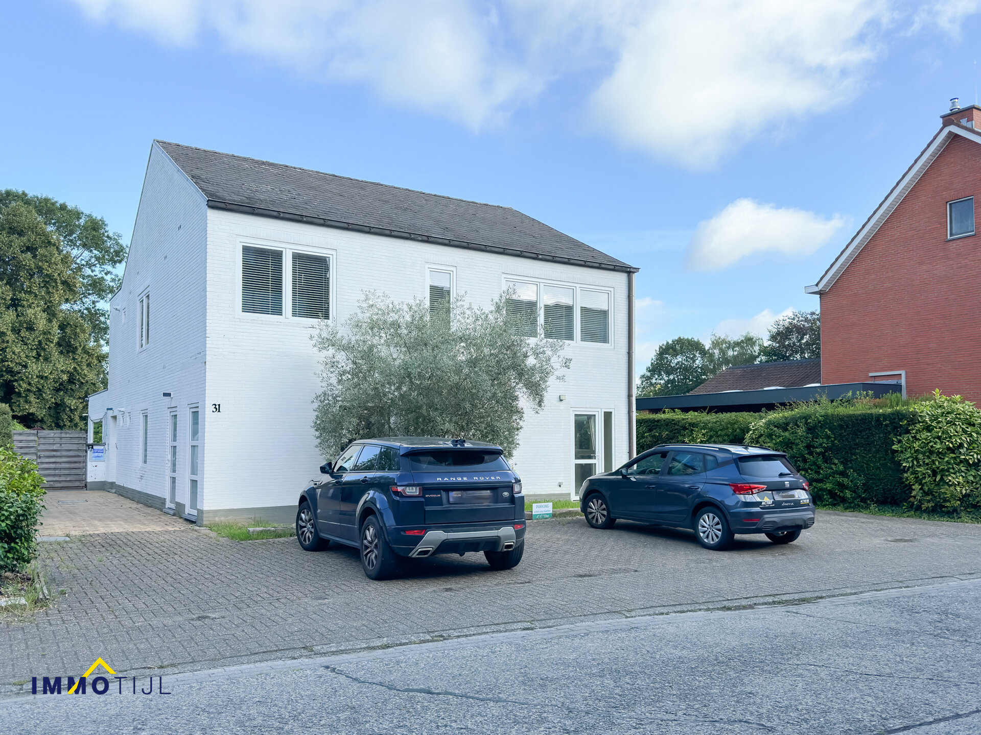 Appartementsgebouw te koop in Hofstade