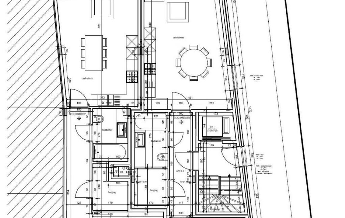 Appartementsgebouw te koop in Nieuwerkerken