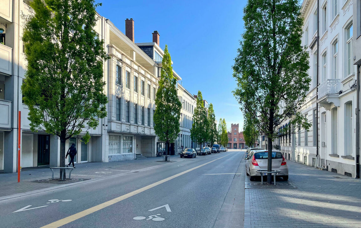 Commercieel gelijkvloers te huur in Aalst