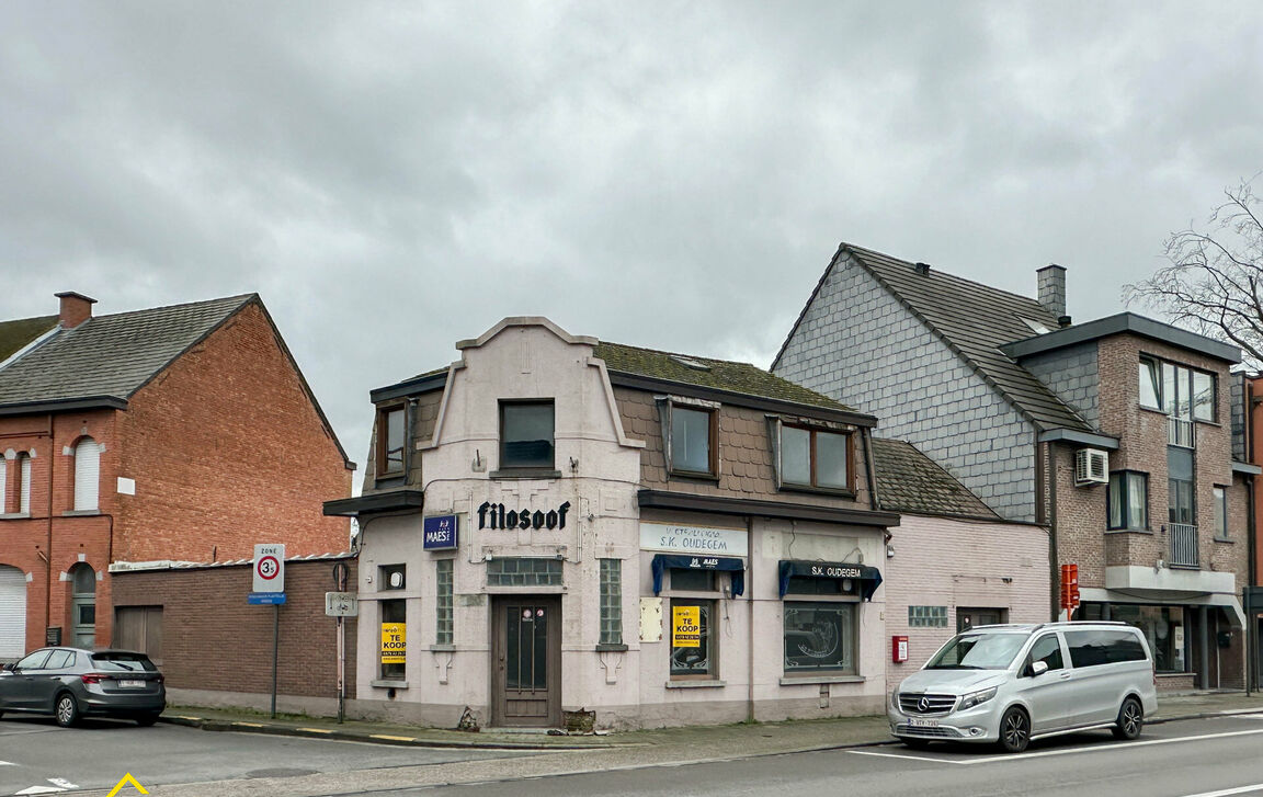 Gebouw voor gemengd gebruik te koop in Dendermonde