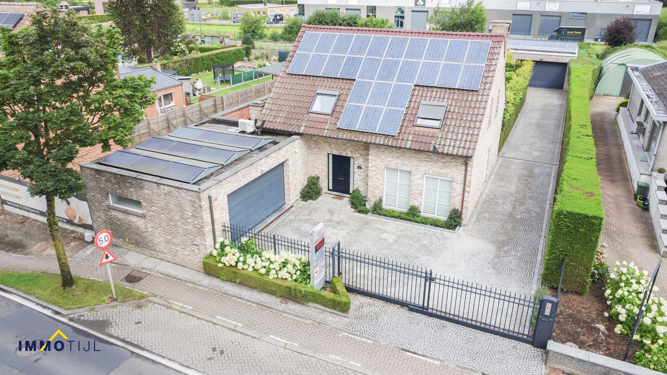 Gebouw voor gemengd gebruik te koop in Dendermonde