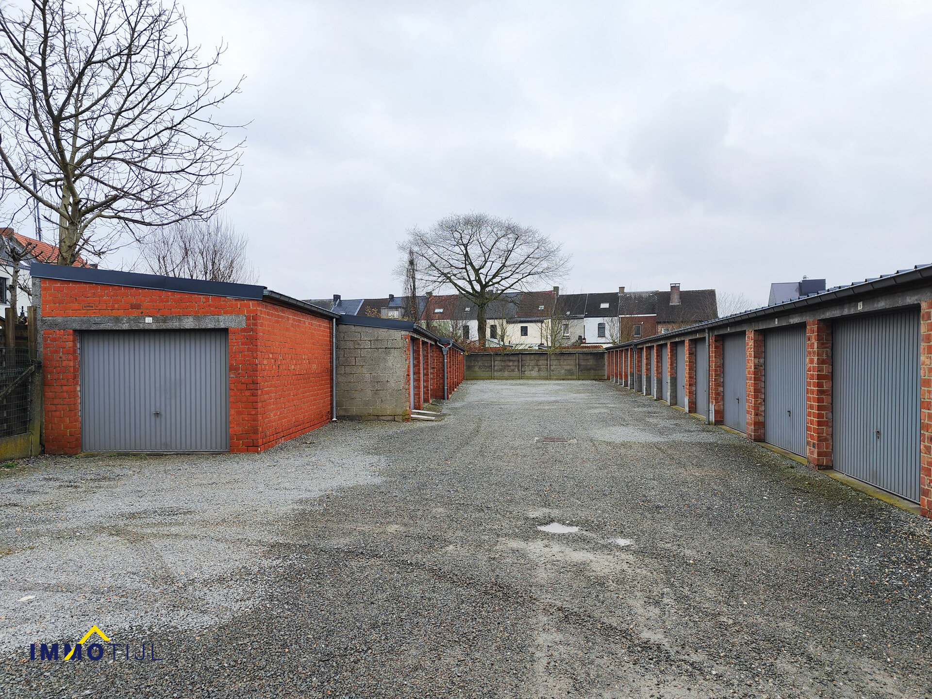 Gesloten garagebox te koop in Aalst